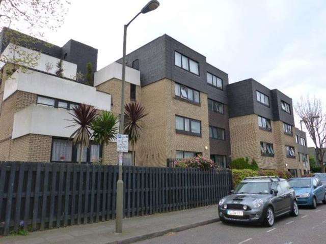  Image of 1 bedroom Flat to rent in Chesterton Close London SW18 at Chesterton Close  London, SW18 1SD