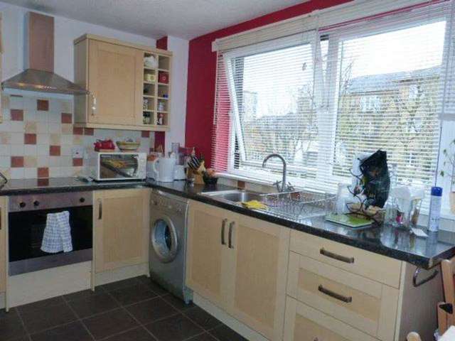  Image of 1 bedroom Flat to rent in Chesterton Close London SW18 at Chesterton Close  London, SW18 1SD