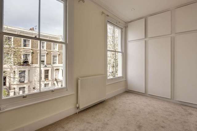  Image of 1 bedroom Flat for sale in Chesterton Road London W10 at Chesterton Road North Kensington London, W10 6ET