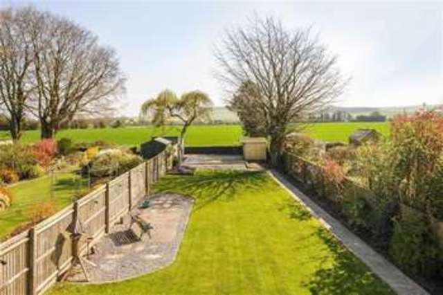  Image of 4 bedroom Property for sale in Draycott Road Chiseldon Swindon SN4 at Draycott Road Chiseldon Chiseldon, SN4 0LT