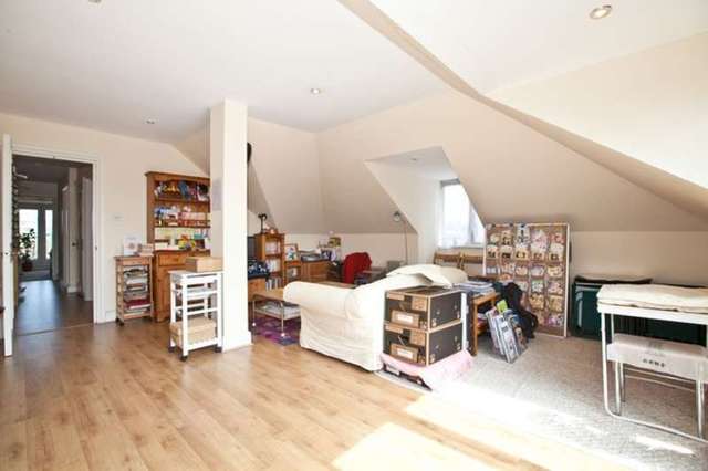  Image of 2 bedroom Flat for sale in Silver Crescent London W4 at Chiswick, W4 5SF