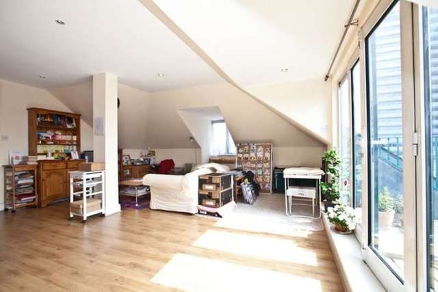  Image of 2 bedroom Flat for sale in Silver Crescent London W4 at Chiswick, W4 5SF