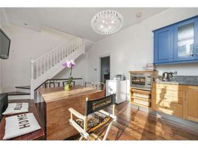  Image of 4 bedroom Flat for sale in Church Road London SW13 at Church Road  Barnes, SW13 0DQ