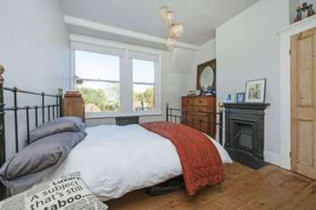  Image of 4 bedroom Flat for sale in Church Road London SW13 at Church Road  Barnes, SW13 0DQ