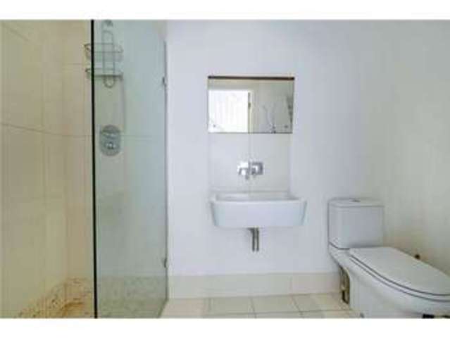  Image of 4 bedroom Flat for sale in Church Road London SW13 at Church Road  Barnes, SW13 0DQ