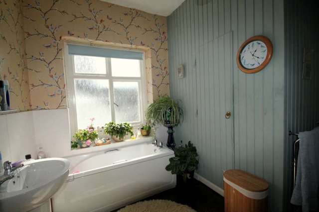  Image of 3 bedroom End of Terrace for sale in Church Street Modbury Ivybridge PL21 at Church Street Modbury Ivybridge, PL21 0QW
