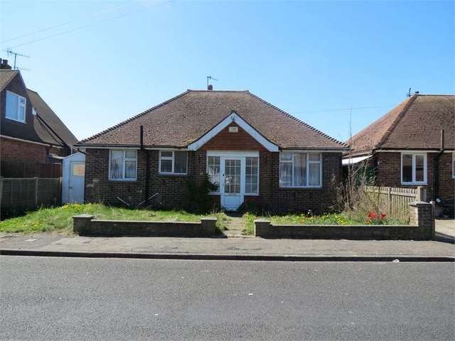  Image of 3 bedroom Detached house for sale in Chyngton Gardens Seaford BN25 at Seaford, BN25 3RT