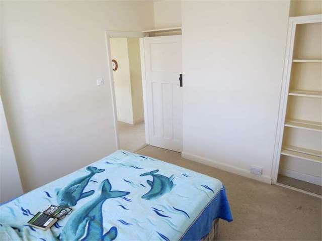  Image of 3 bedroom Detached house for sale in Chyngton Gardens Seaford BN25 at Seaford, BN25 3RT