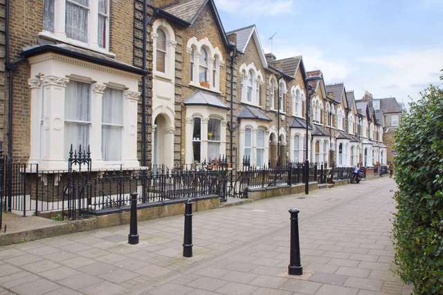  Image of 1 bedroom Apartment for sale in Clapton Passage London E5 at Clapton Passage Clapton London, E5 8HS