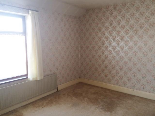  Image of 3 bedroom Terraced house to rent in Waterloo Road Smethwick B66 at Smethwick  Birmingham, B66 4JU