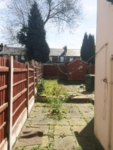  Image of 3 bedroom Terraced house to rent in Waterloo Road Smethwick B66 at Smethwick  Birmingham, B66 4JU