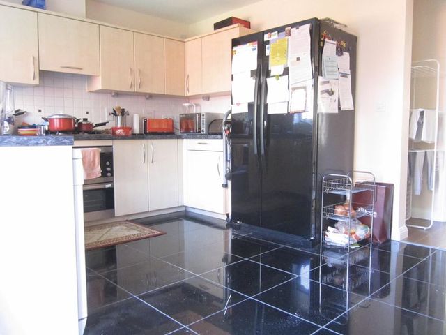  Image of 3 bedroom Semi-Detached house to rent in Clifton Moor Oakhill Milton Keynes MK5 at Clifton Moor Oakhill Milton Keynes, MK5 6FZ