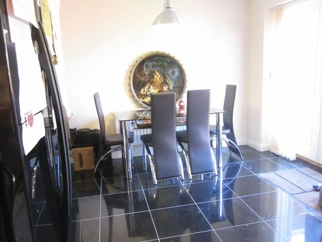  Image of 3 bedroom Semi-Detached house to rent in Clifton Moor Oakhill Milton Keynes MK5 at Clifton Moor Oakhill Milton Keynes, MK5 6FZ