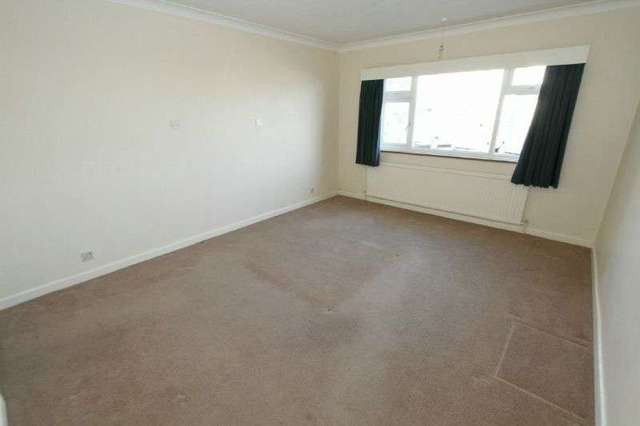  Image of 2 bedroom Ground Flat for sale in Clifton Close Swanage BH19 at Swanage, BH19 1NW