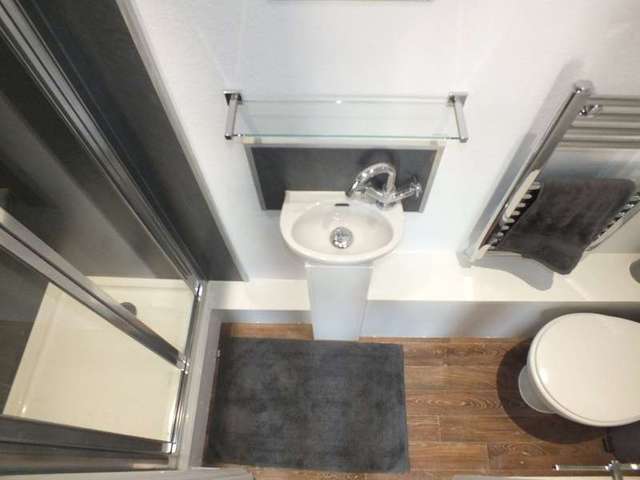  Image of 1 bedroom Detached house to rent in Clifton Street Reading RG1 at Reading Berkshire Reading, RG1 7YE