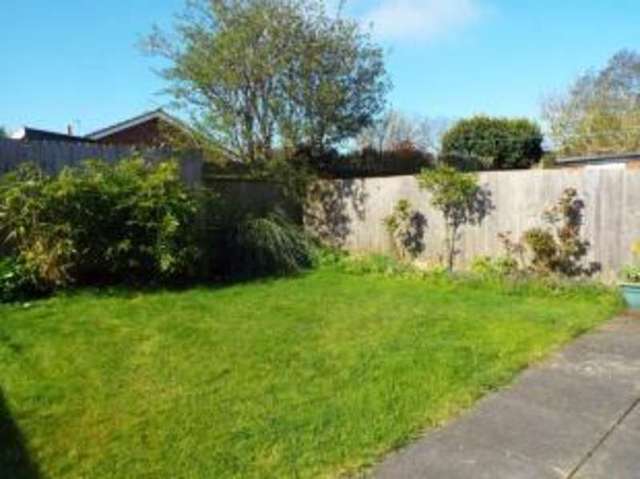  Image of 2 bedroom Bungalow for sale in Clumber Close Syston Leicester LE7 at Syston Leicester Syston, LE7 1LP