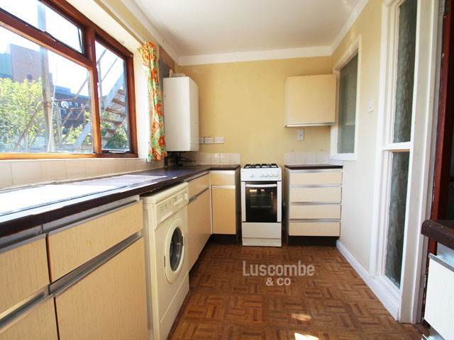  Image of 1 bedroom Flat to rent in Clytha Square Newport NP20 at Newport  Newport, NP20 2EF