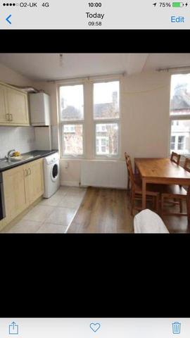  Image of 3 bedroom Flat to rent in Colenso Road London E5 at Hackney  London, E5 0SL