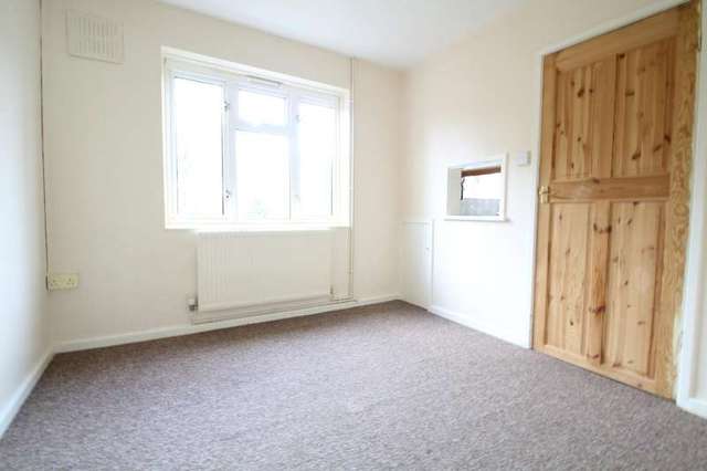  Image of 3 bedroom Detached house to rent in Coleridge Road Croydon CR0 at Croydon, CR0 7BS
