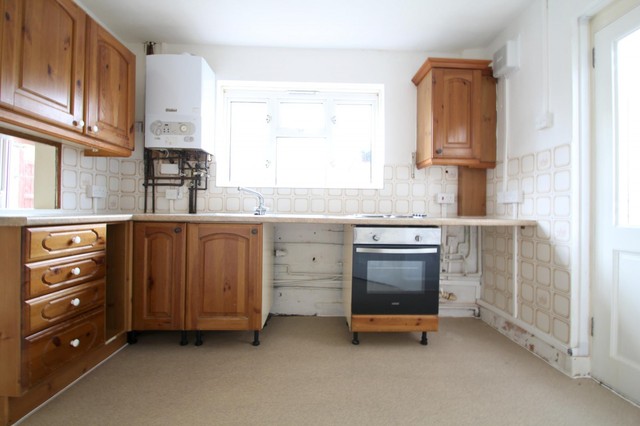  Image of 3 bedroom Detached house to rent in Coleridge Road Croydon CR0 at Croydon, CR0 7BS