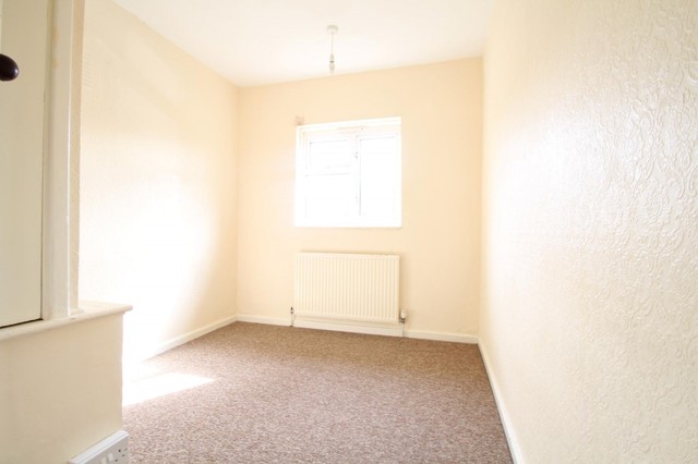  Image of 3 bedroom Detached house to rent in Coleridge Road Croydon CR0 at Croydon, CR0 7BS