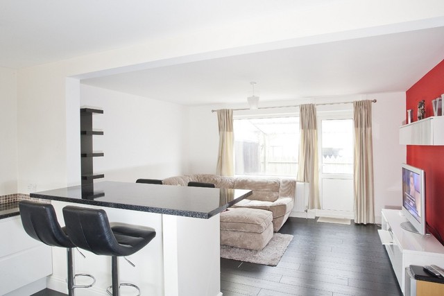  Image of 3 bedroom End of Terrace to rent in Columbine Way Lewisham Road London SE13 at Columbine Way Lewisham Road London, SE13 7LQ