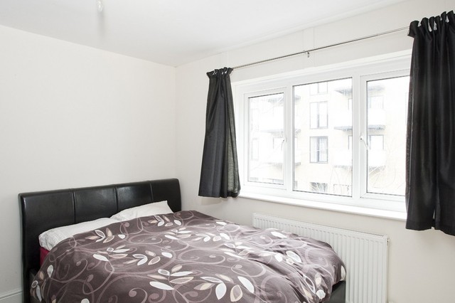  Image of 3 bedroom End of Terrace to rent in Columbine Way Lewisham Road London SE13 at Columbine Way Lewisham Road London, SE13 7LQ