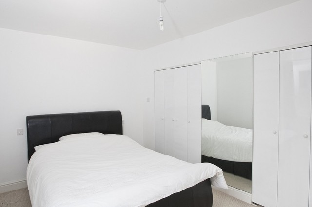 Image of 3 bedroom End of Terrace to rent in Columbine Way Lewisham Road London SE13 at Columbine Way Lewisham Road London, SE13 7LQ