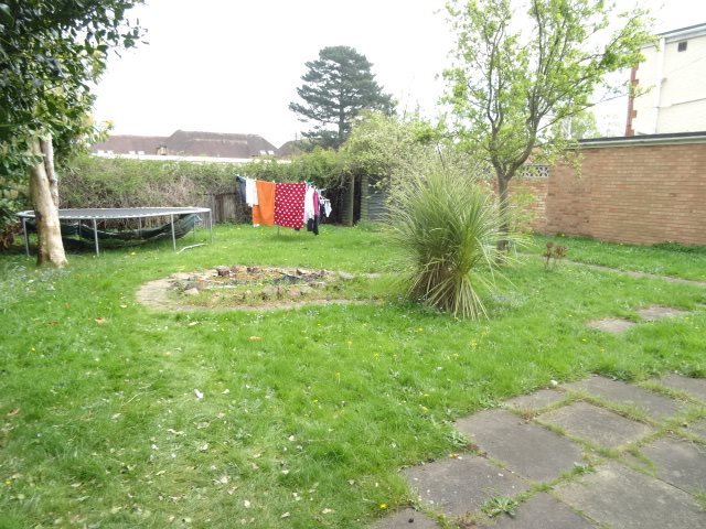  Image of 6 bedroom House Share to rent in Comer Gardens Worcester WR2 at St Johns Worcester St John