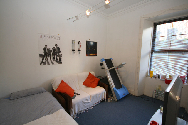  Image of 2 bedroom Flat to rent in Constitution Road Dundee DD1 at City Centre Dundee Dundee, DD1 1LA