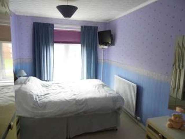 Image of 3 bedroom Town House for sale in Copeland Brownsover Rugby CV21 at Rugby Warwickshire Rugby, CV21 1NL