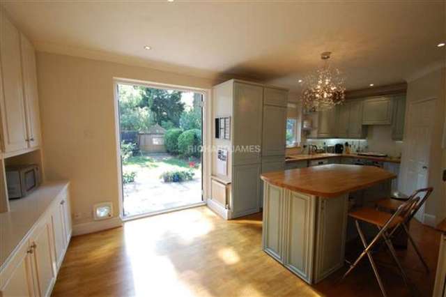  Image of 4 bedroom Semi-Detached house to rent in Copthall Drive London NW7 at Mill Hill, NW7 2NB