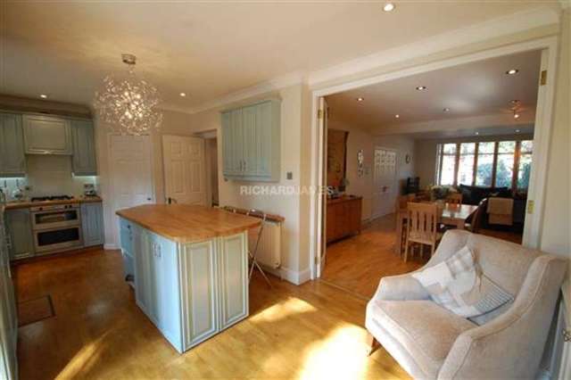  Image of 4 bedroom Semi-Detached house to rent in Copthall Drive London NW7 at Mill Hill, NW7 2NB