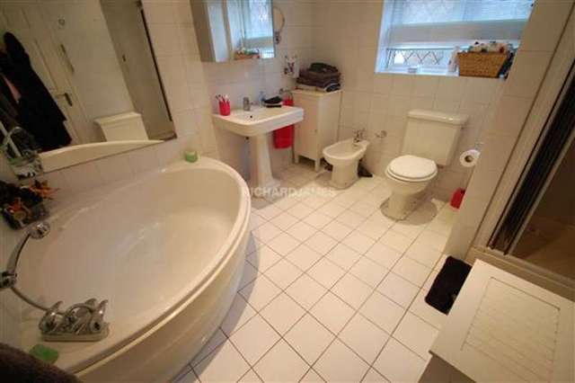  Image of 4 bedroom Semi-Detached house to rent in Copthall Drive London NW7 at Mill Hill, NW7 2NB