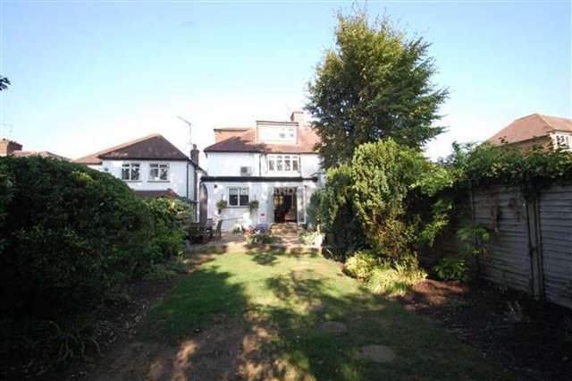  Image of 4 bedroom Semi-Detached house to rent in Copthall Drive London NW7 at Mill Hill, NW7 2NB