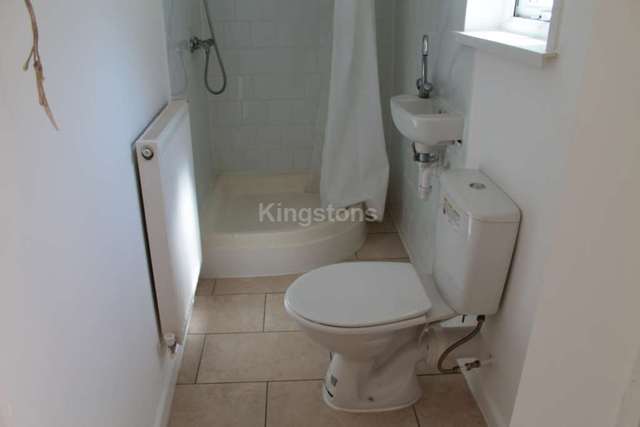 Image of 1 bedroom Detached house to rent in Corporation Road Cardiff CF11 at Corporation Road Grangetown Cardiff, CF11 7AN