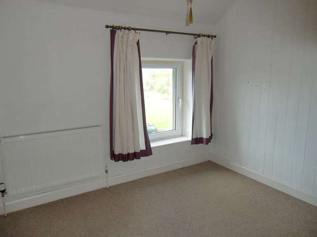  Image of 3 bedroom Terraced house for sale in Cowdale Cowdale Buxton SK17 at Cowdale Buxton Derbyshire, SK17 9SE