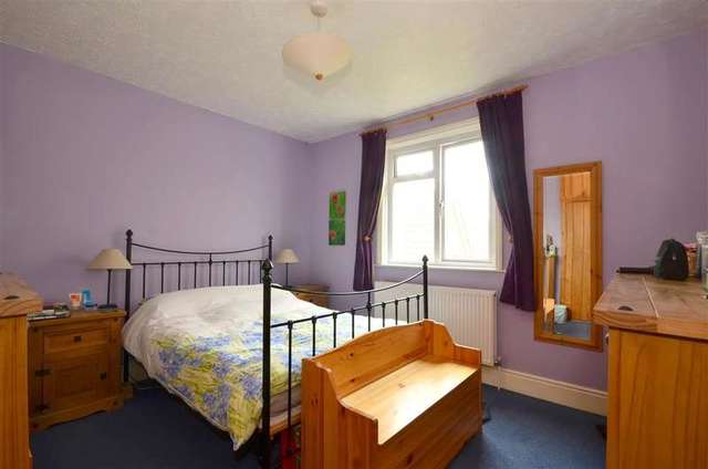 Image of 2 bedroom Detached house for sale in Cranbrook Road Hawkhurst Cranbrook TN18 at Hawkhurst Kent Hawkhurst, TN18 4BG