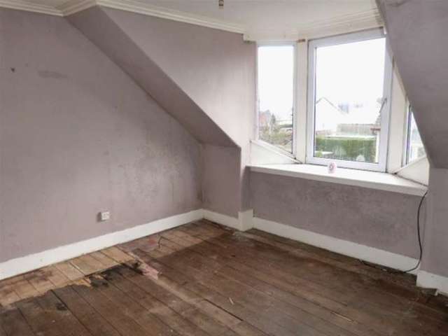  Image of 2 bedroom Flat for sale in Cromwell Street Dunoon PA23 at Dunoon, PA23 7AX