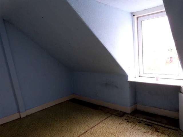  Image of 2 bedroom Flat for sale in Cromwell Street Dunoon PA23 at Dunoon, PA23 7AX