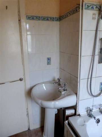  Image of 2 bedroom Flat for sale in Cromwell Street Dunoon PA23 at Dunoon, PA23 7AX