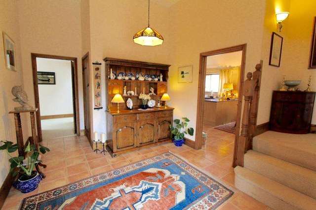  Image of 3 bedroom Semi-Detached house for sale in Cudsdens Court Great Missenden HP16 at GREAT MISSENDEN HP16 GREAT MISSENDEN, HP16 0QX