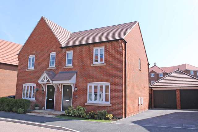  Image of 3 bedroom Semi-Detached house for sale in Dan Read Parade Didcot OX11 at Dan Read Parade  Didcot, OX11 6BD