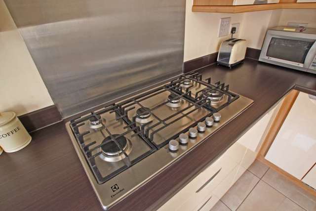 Image of 3 bedroom Semi-Detached house for sale in Dan Read Parade Didcot OX11 at Dan Read Parade  Didcot, OX11 6BD