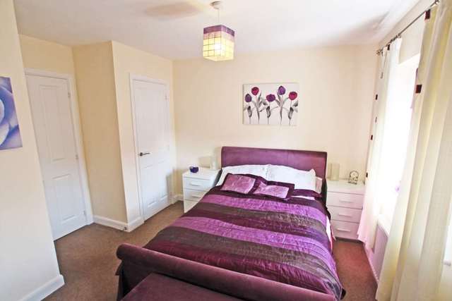  Image of 3 bedroom Semi-Detached house for sale in Dan Read Parade Didcot OX11 at Dan Read Parade  Didcot, OX11 6BD