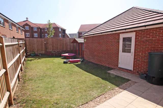  Image of 3 bedroom Semi-Detached house for sale in Dan Read Parade Didcot OX11 at Dan Read Parade  Didcot, OX11 6BD