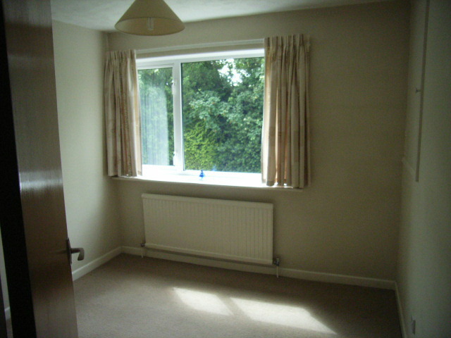  Image of 2 bedroom Flat to rent in Northwood Square Fareham PO16 at Northwood Square Fareham, PO16 7EL