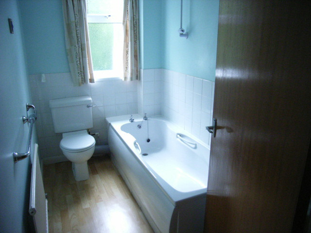  Image of 2 bedroom Flat to rent in Northwood Square Fareham PO16 at Northwood Square Fareham, PO16 7EL