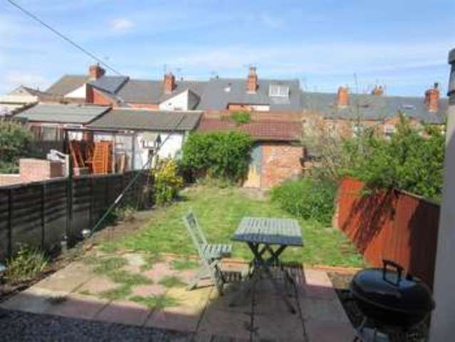  Image of 4 bedroom Property for sale in Derbyshire Lane Hucknall Nottingham NG15 at Derbyshire Lane Nottingham Nottingham, NG15 7GE