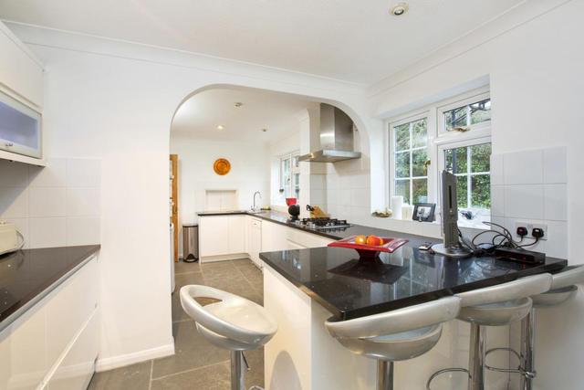  Image of 6 bedroom Bungalow to rent in Derwent Close Claygate Esher KT10 at Claygate Esher Esher, KT10 0RF